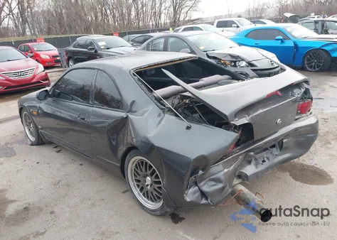 1998 Nissan Skyline z USA, uszkodzony, nr VIN 0000000HR33021801